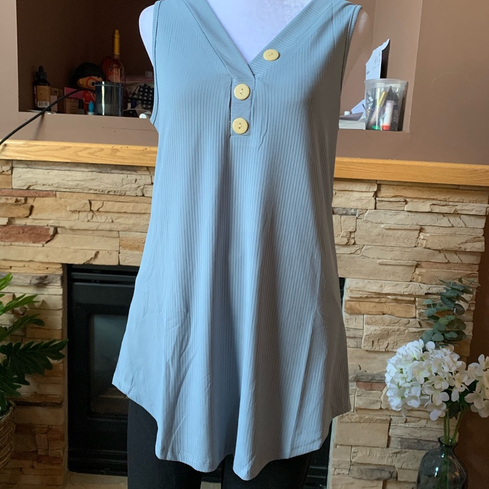 3-Button Tank Top (NWOT) - Picture 3 of 6